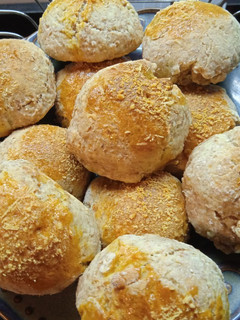 Una foto de Scones mix de harina de trigo e integral, con un touch de queso🧀