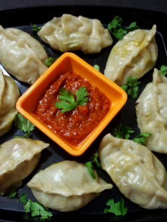 मोमोज़ (Momos recipe in hindi) रेसिपी मुख्य फोटो