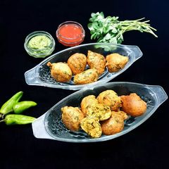 A picture of Methi na gota.