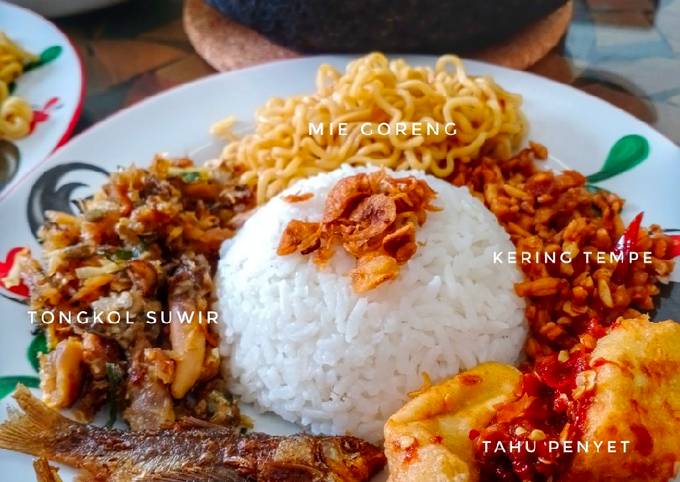 Nasi uduk magic com