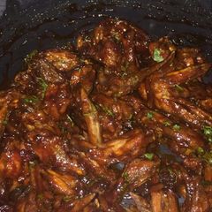 Chicken wings in barbecue sauce A picture of Chicken wings in barbecue sauce.