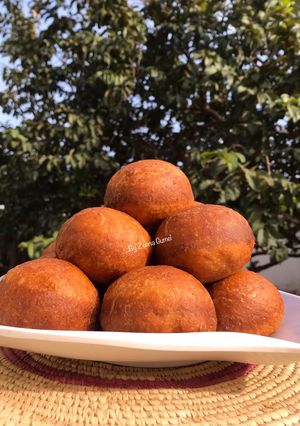 A picture of Dry Ghanaian Doughnuts.