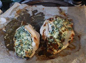 Una foto de Pechuga de pollo rellena al queso