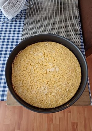 Una foto de Bizcocho de durazno y piña