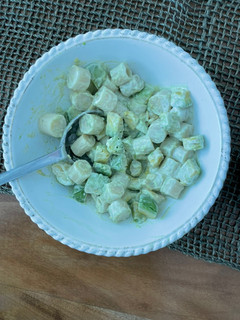 Una foto de Ensalada de palmito y aguacate