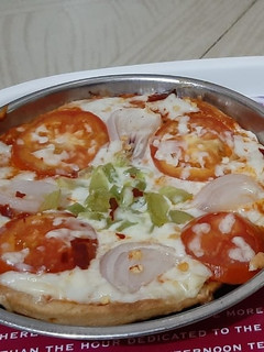A picture of Wheat flour dough pizza.