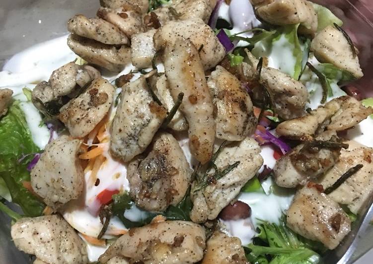 Salad with Chicken Rosemary