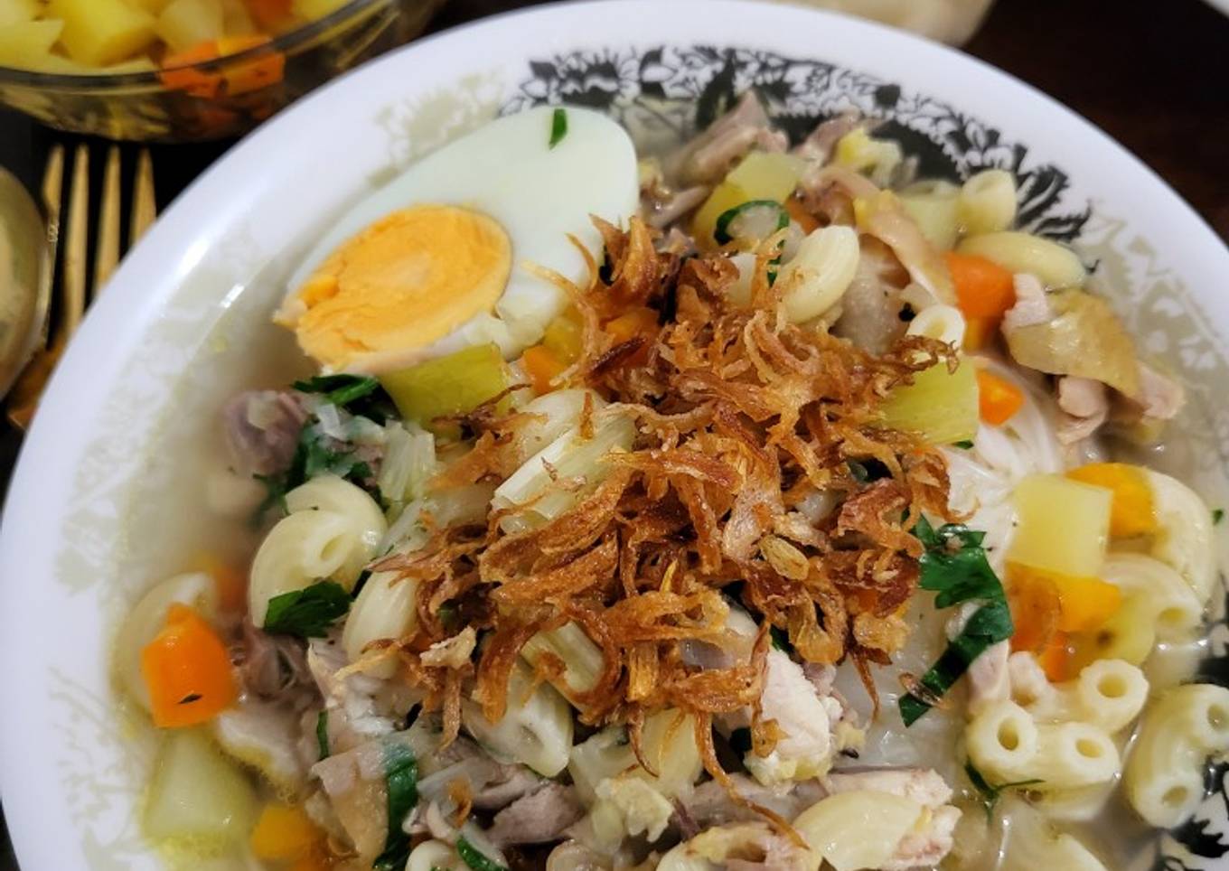 Sop Ayam Kampung Makaroni Nikmat