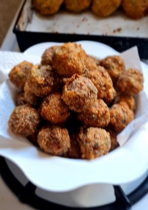 Una foto de Pintorescas Albondiguitas de Carne para Copetín