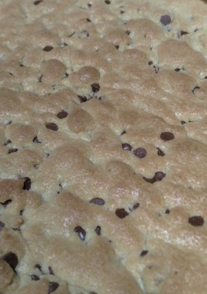 A picture of Cookie Cake.