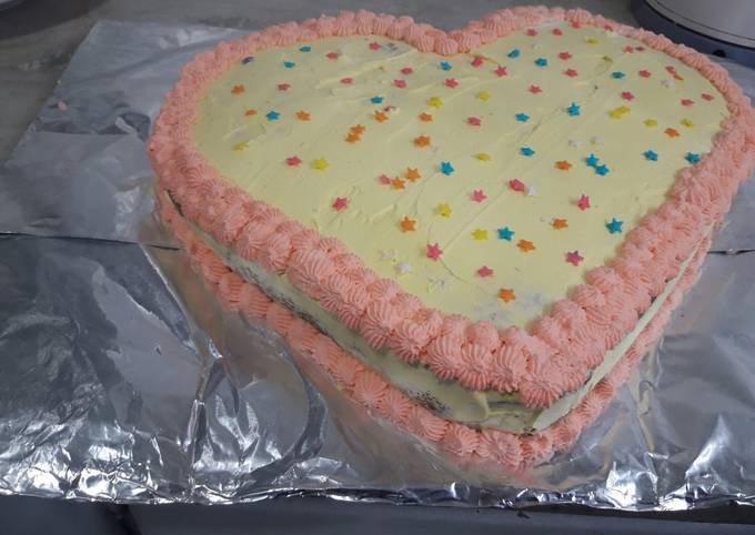 Torta de cumple en forma de corazón ❤❤❤? Receta de Yani- Cookpad