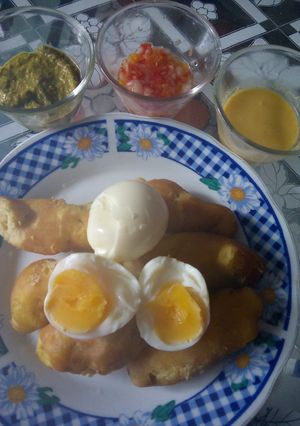 Una foto de Papa con huevo