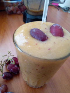 A picture of Mixed fruit smoothie with Honey.