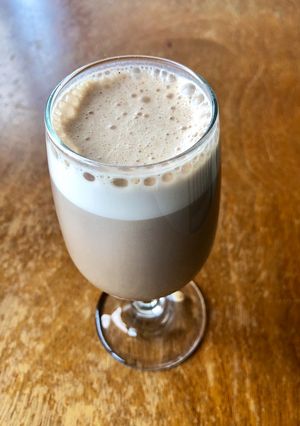 Una foto de Café frío con cacao