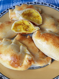 Una foto de Empanadas de choclo cremosas 🌽