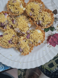 બાસ્કેટ ચાટ (Basket Chaat Recipe In Gujarati) રેસીપી મુખ્ય ફોટો