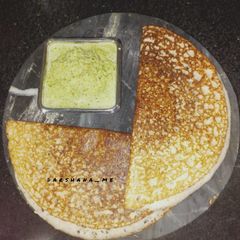 A picture of Benne Dosa.
