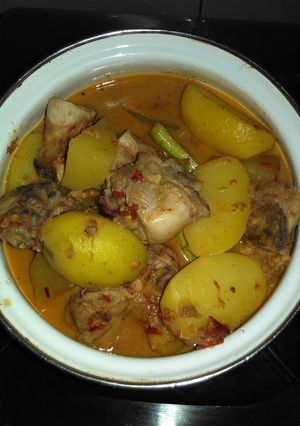 Foto resep Kari ayam kentang