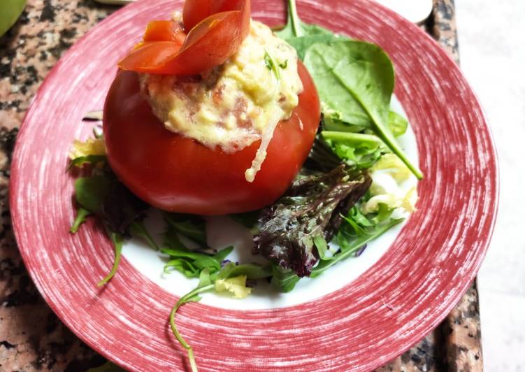 Tomate relleno