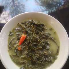A picture of Gulai Daun Singkong Ikan Teri.
