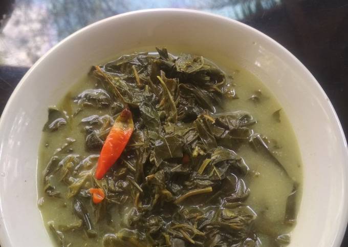 Resep Gulai Daun Singkong Ikan Teri yang Bikin Ngiler