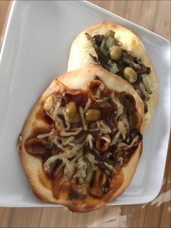 A picture of Mini Pizza.