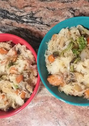 Una foto de Noodles / Fideos de arroz con verduras