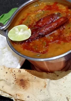 A picture of Dal palak.