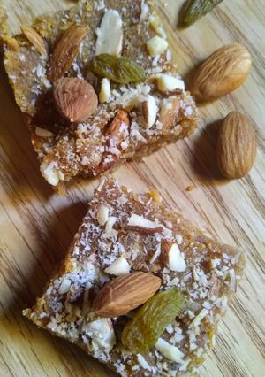A picture of Besan ka mazedarrrr halwa.