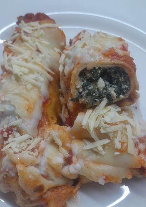 Una foto de Canelones de acelga y ricota caseritos 🫔🥬