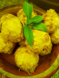 A picture of Yam balls.
