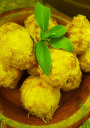 A picture of Yam balls.