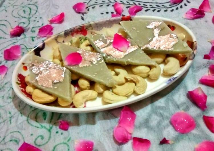 Recipe of Favorite Kaju katli