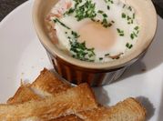 A picture of sour cream and chives