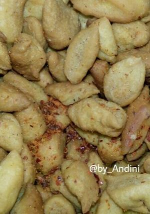 Foto resep Biji ketapang gurihnyoiy😀 boncabe