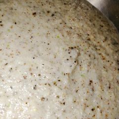 A picture of Pepper onion chutney.