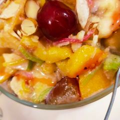 A picture of Creamy fruits.