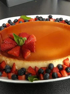 Una foto de Flan napolitano