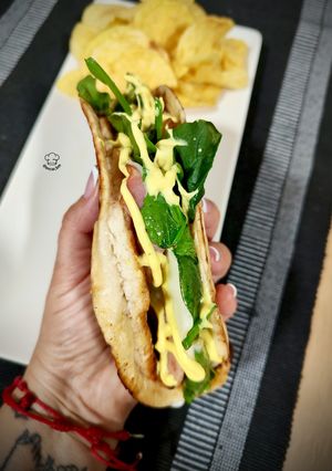 Foto principal de Taco burger de pollo con espinacas y bacon