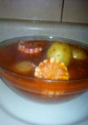 Una foto de Caldo de lentejas con verduras