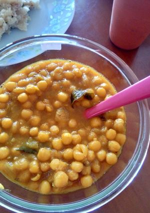 A picture of Matar masala.