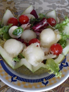 Una foto de Bolitas de melón con melva
