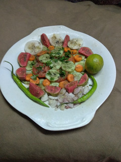 સલાડ(SALAD recipe in Gujarati) રેસીપી મુખ્ય ફોટો