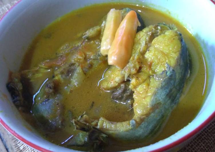 Bagaimana Menyiapkan Pindang Ikan Patin, Lezat Sekali