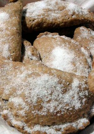Foto principal de Pastissets (pastizos) de confitura de boniato y cabello de ángel