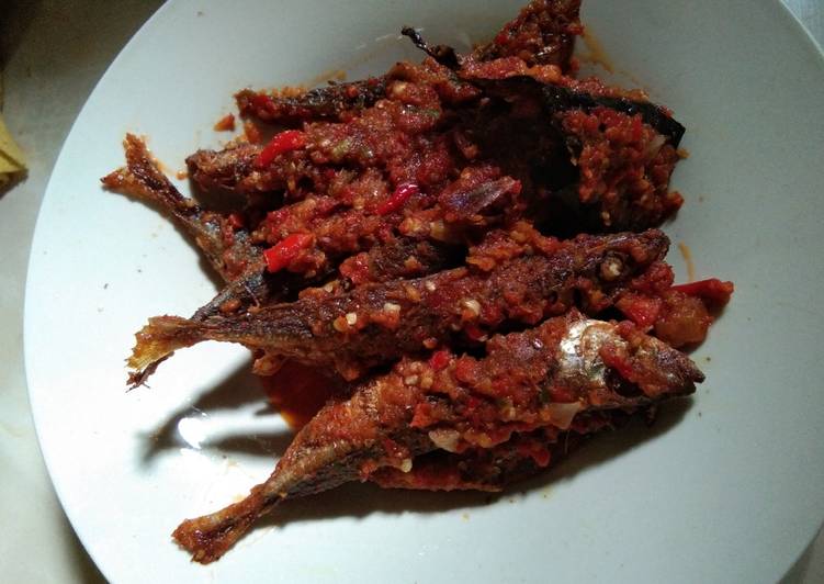 Resep Sambal ikan benggol nampol yang sempurna