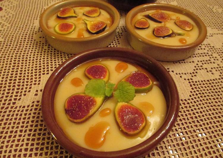 Crema catalana con higos bañados con caramelo líquido