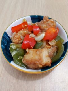 Hình của món Gà xào chua ngọt.