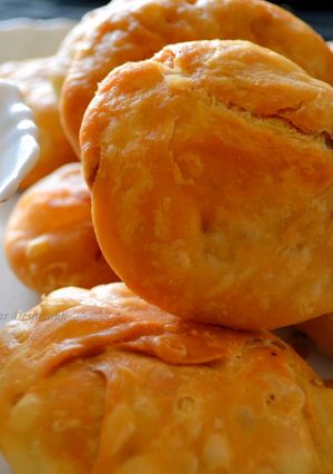 A picture of Moong ki Khasta Kachori.