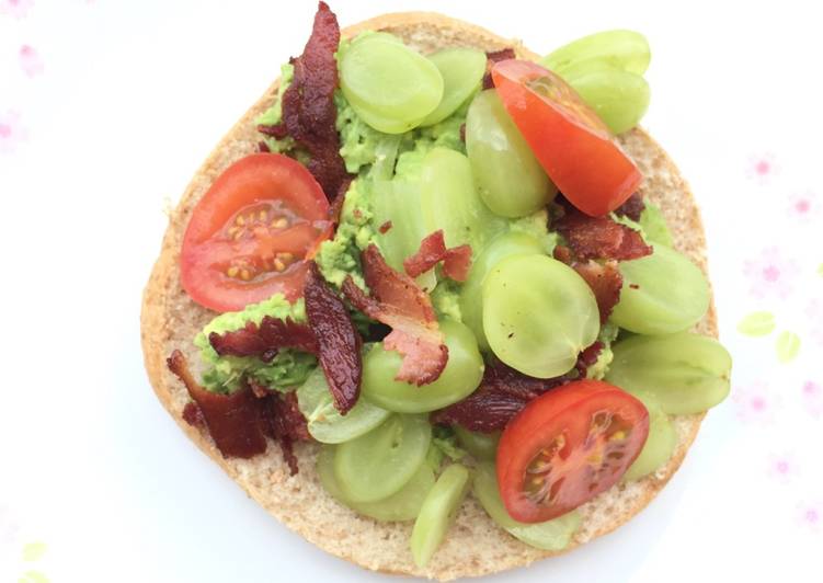 Avocado With Grape And Bacon Salad On Pita Bread